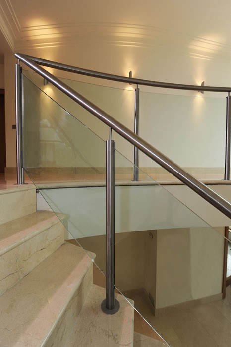Example 2 - Installing glass balustrades